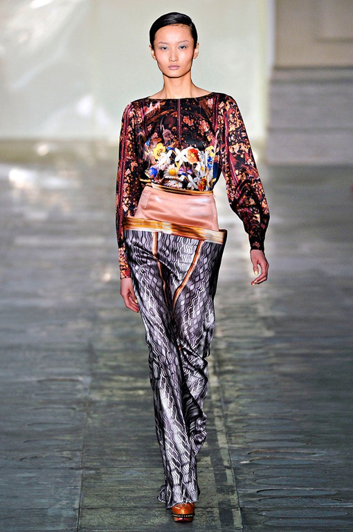 Wearable Trends Mary Katrantzou Fall 2011 RTW London Fashion Week wearable-trends-mary-katrantzou-fall-2011-rtw-london-fashion-week